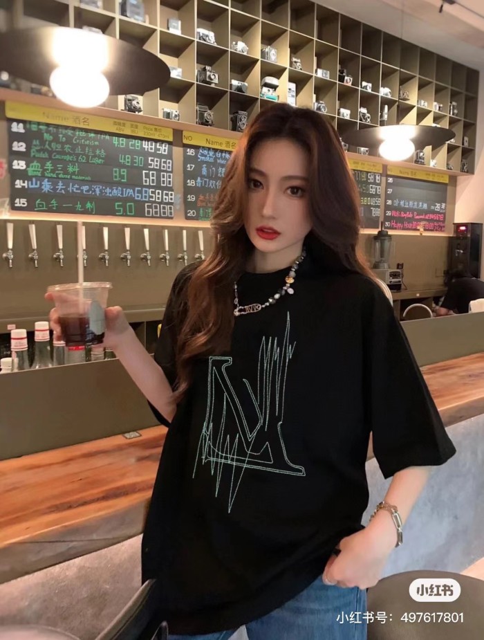 Clothes Louis Vuitton 180