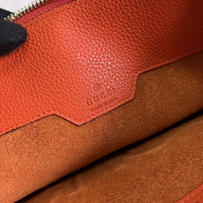 Handbag Gucci 681200 size 30.5*22 cm