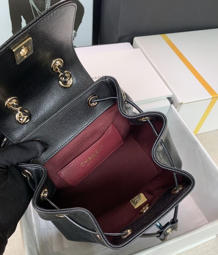 Handbag Chanel size 20x19x12 cm