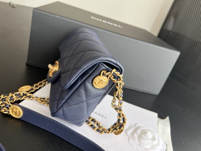 Handbag Chanel AP3368 size 18 cm