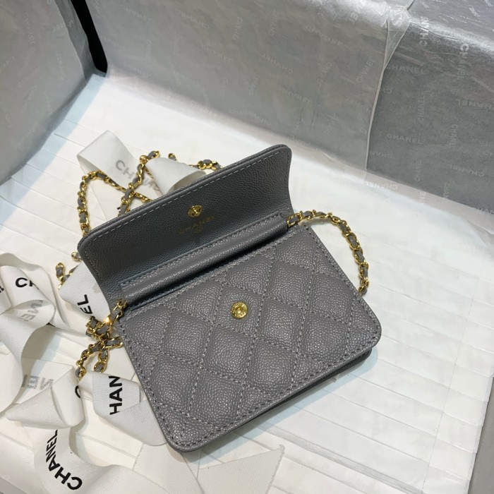 Handbag Chanel 81139 size 12 8.5 2 cm
