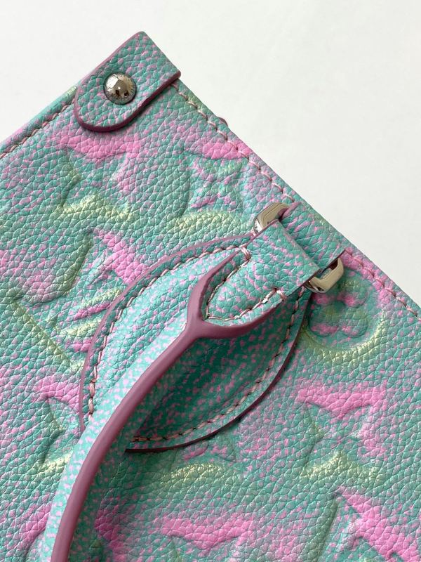 Handbag Louis Vuitton M46067 size 25 x 19 x 11.5 cm