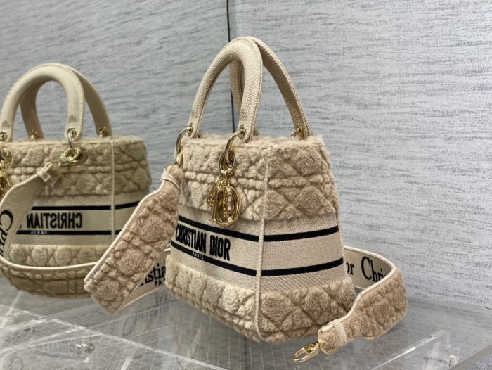 Handbag Dior size 24*20*11 cm