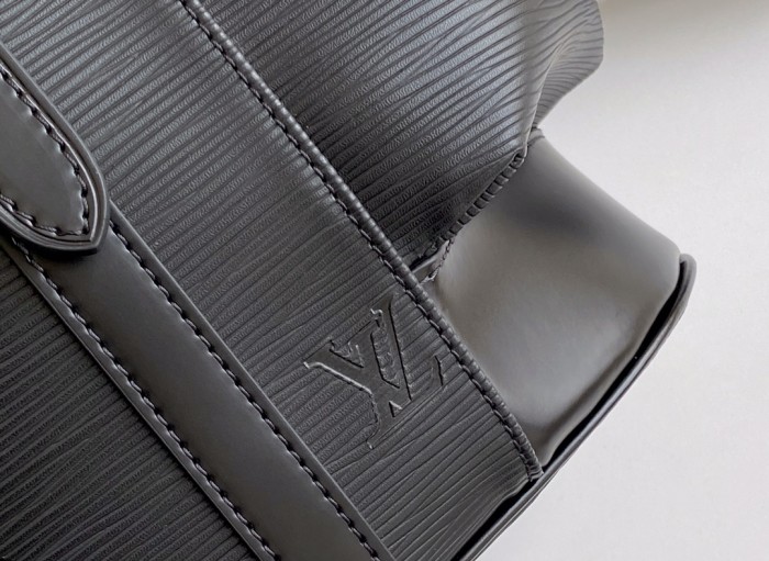 Handbag Louis Vuitton M41709 size 34*13*47 cm