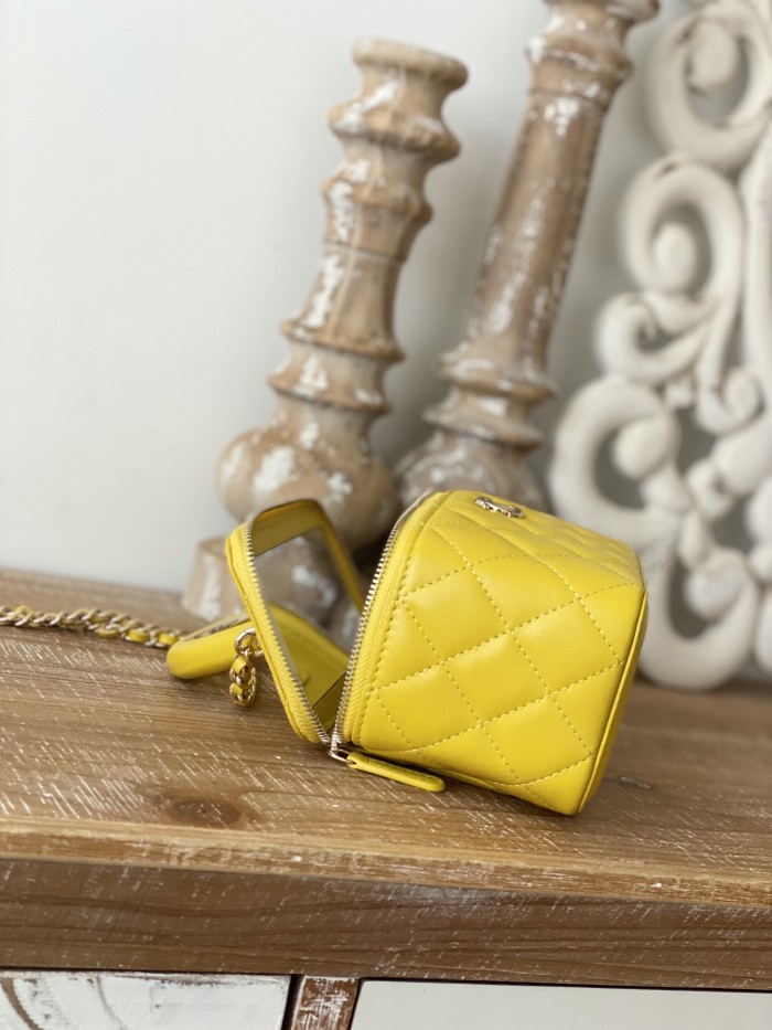 Handbag Chanel 81208 size 9.5 17 8 cm