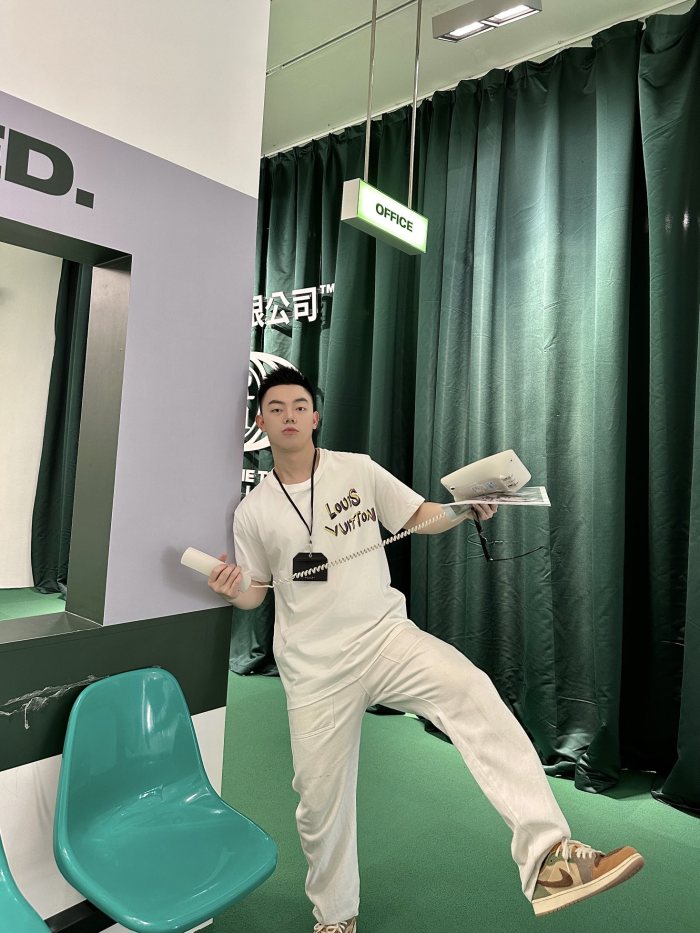 Clothes Louis Vuitton 357