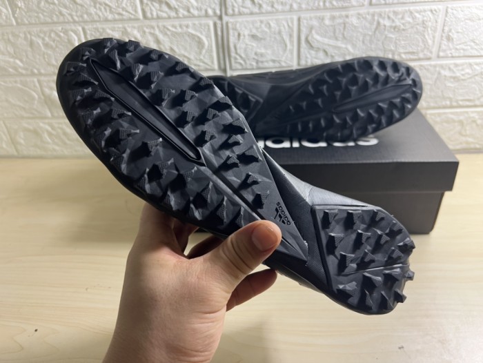 AD football shoes 21