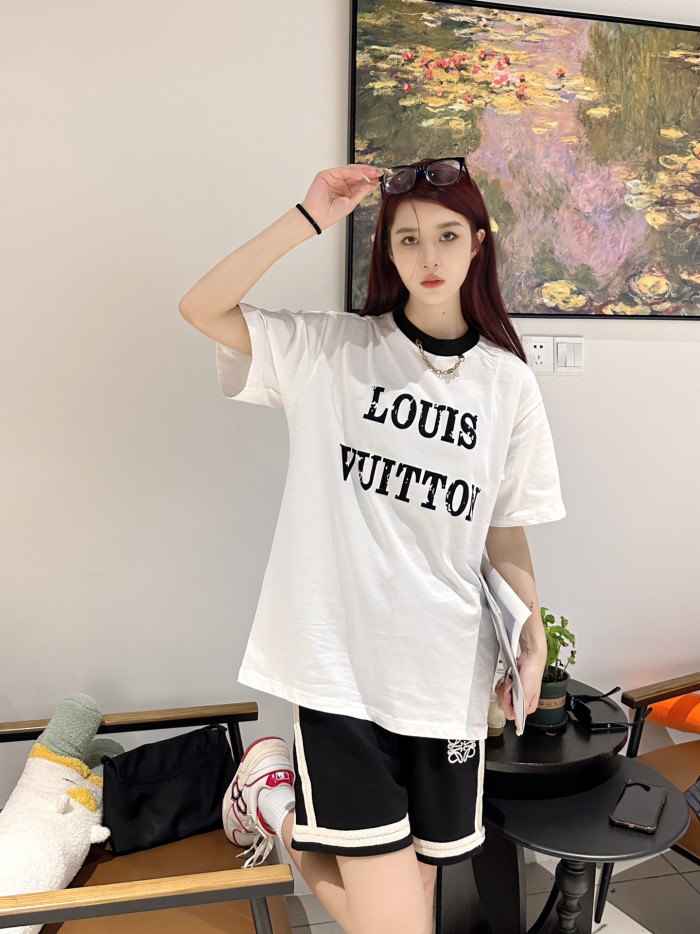 Clothes Louis Vuitton 414