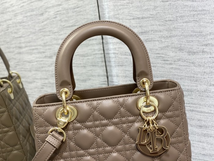 Handbag Dior size 24 cm