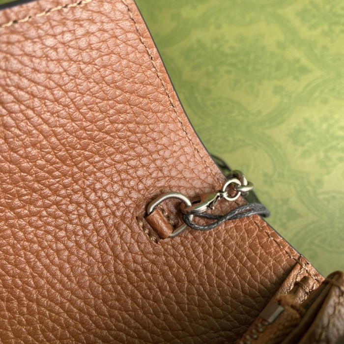 Handbag Gucci 401231 size 20x4x14 cm