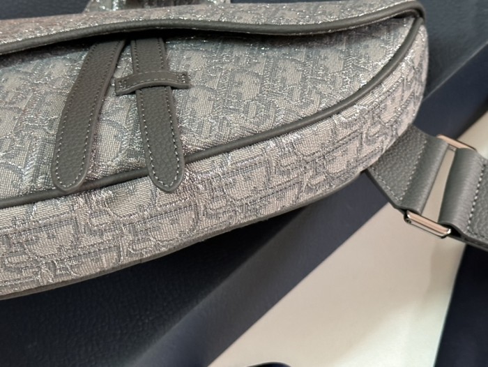 Handbag Dior 93305 size 26 x 19 x 4.5 cm