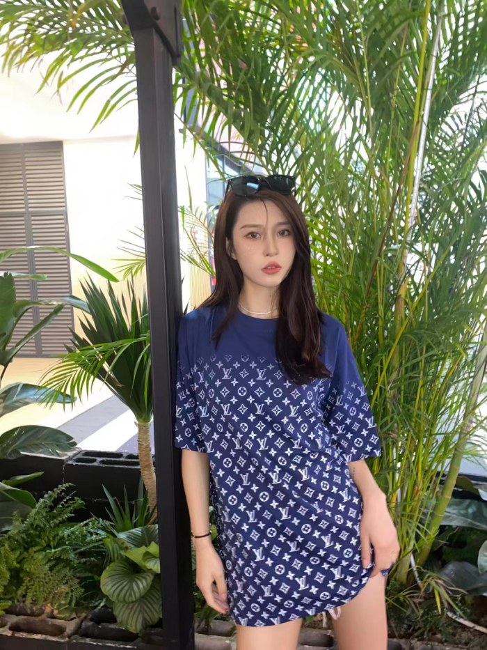 Clothes Louis Vuitton 53