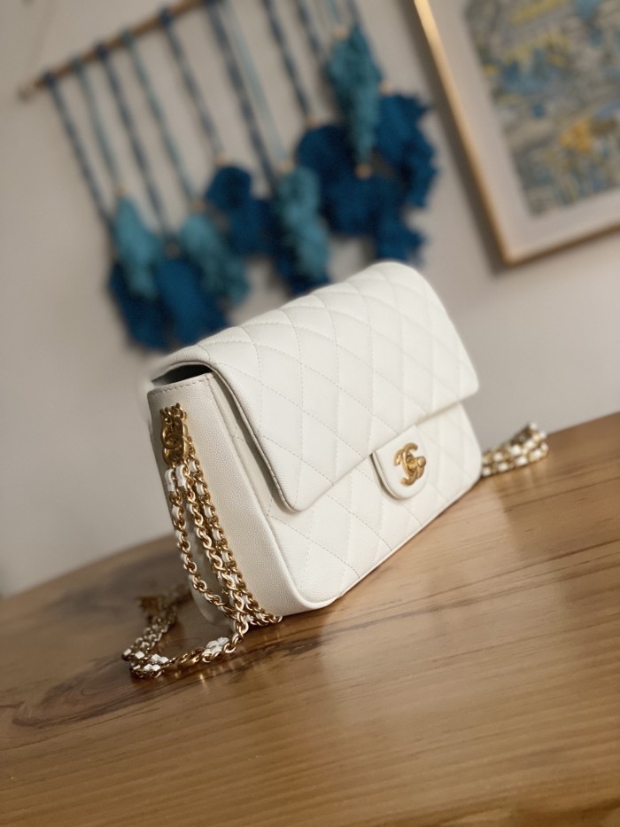 Handbag Chanel AS3777 size 16x24x8 cm