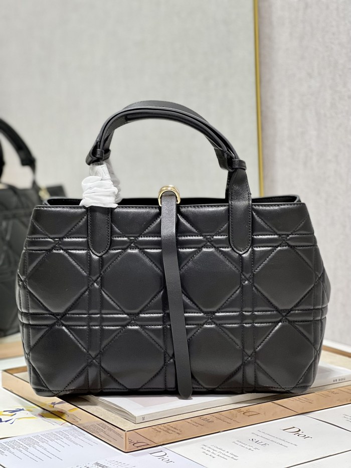 Handbag Dior 1188 size 30×36×15 cm