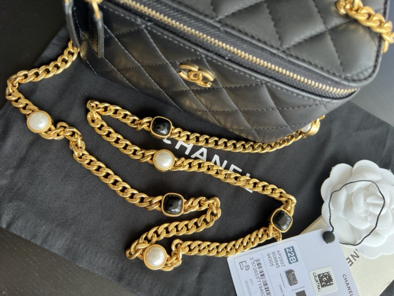 Handbag Chanel AP2937 size 8.5cmx11cmx7 cm