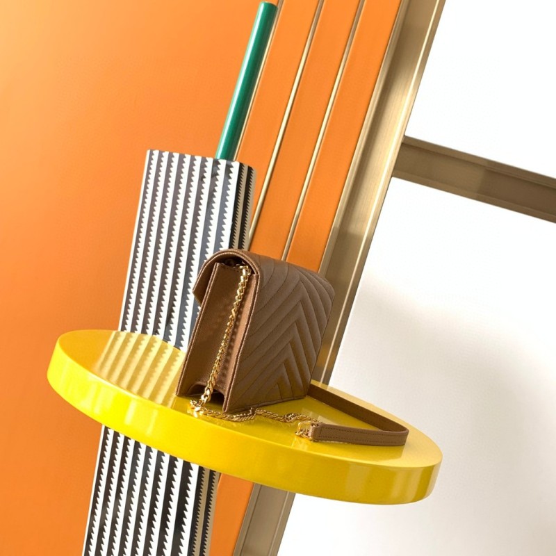 Handbags SAINT LAURENT 393953 size 19x11.5x4 cm