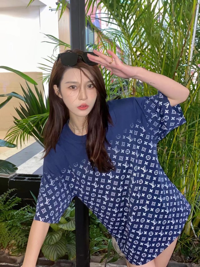 Clothes Louis Vuitton 53
