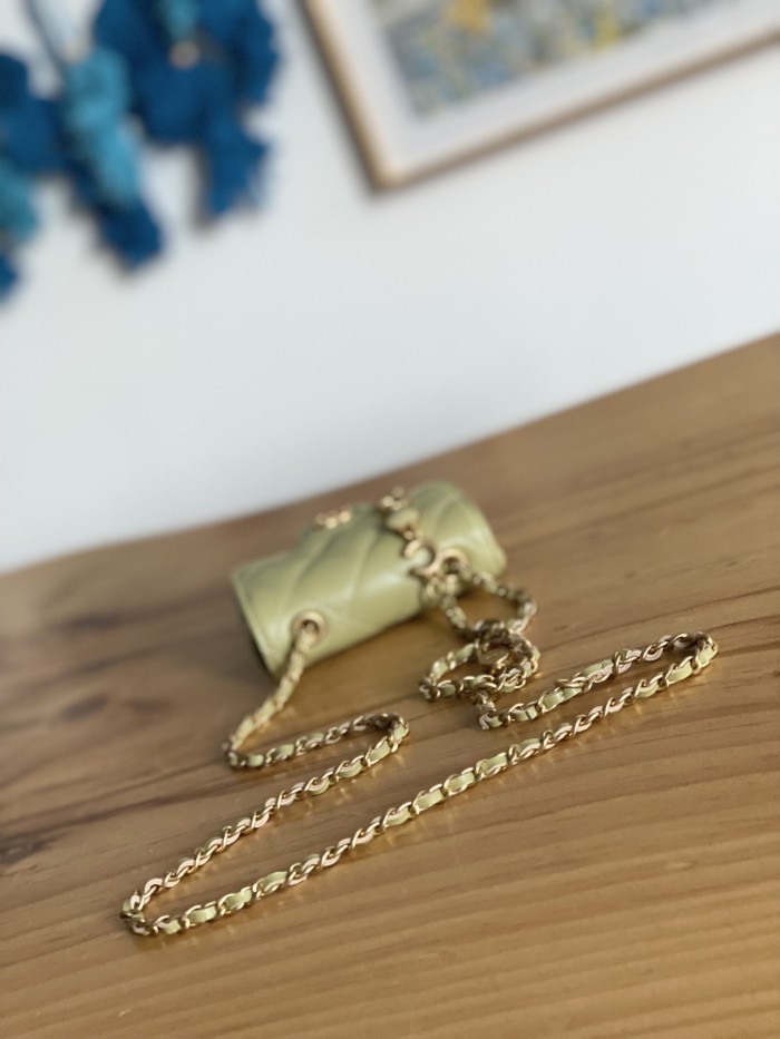 Handbag Chanel 81227 size 11 cm