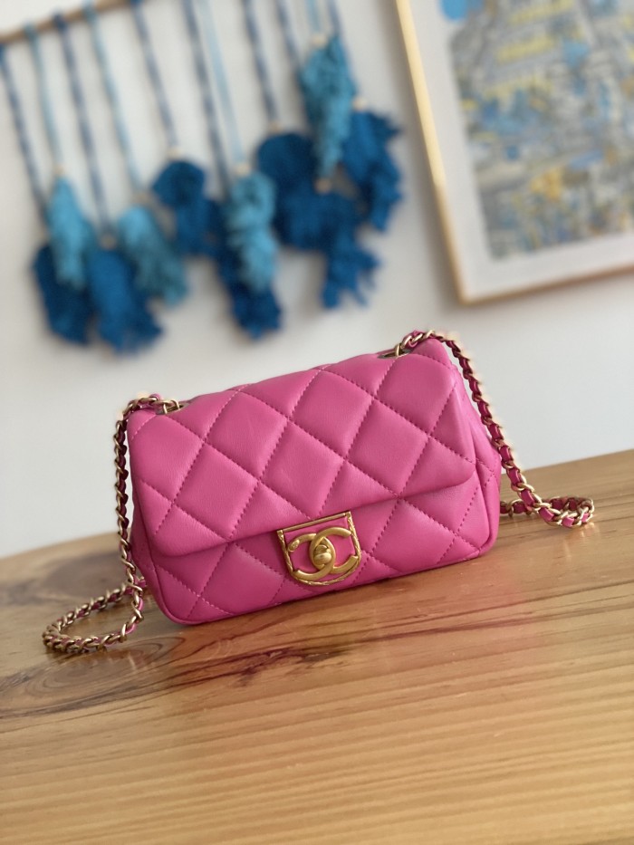 Handbag Chanel 3473 size 13*18*6 cm