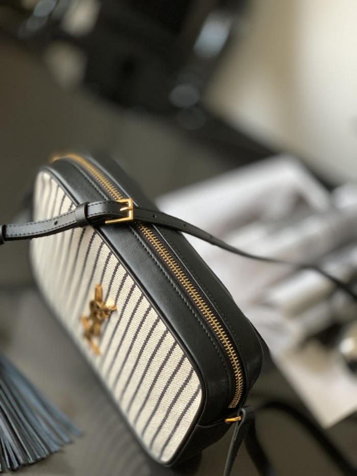 Handbags SAINT LAURENT 520534 size 23x16x6 cm