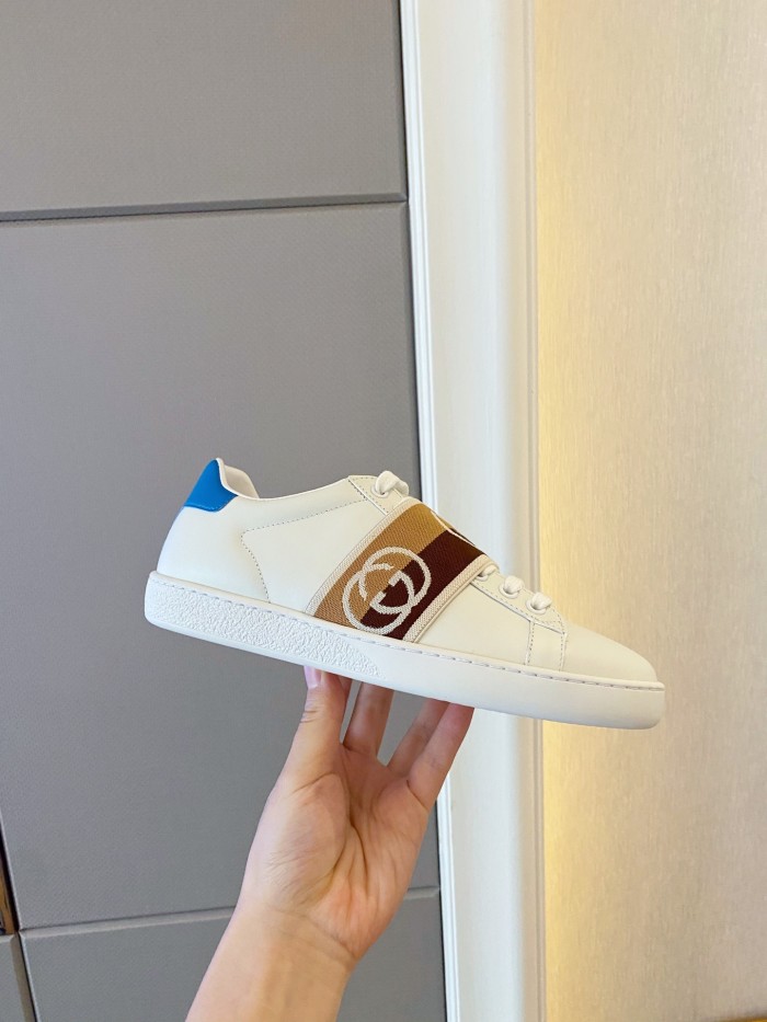 Gucci Women's Ace sneaker with bee sneaker 4