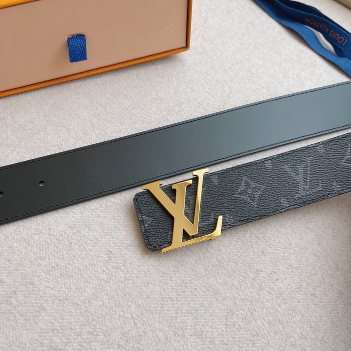 Louis Vuitton Belt 1 (width 4cm)