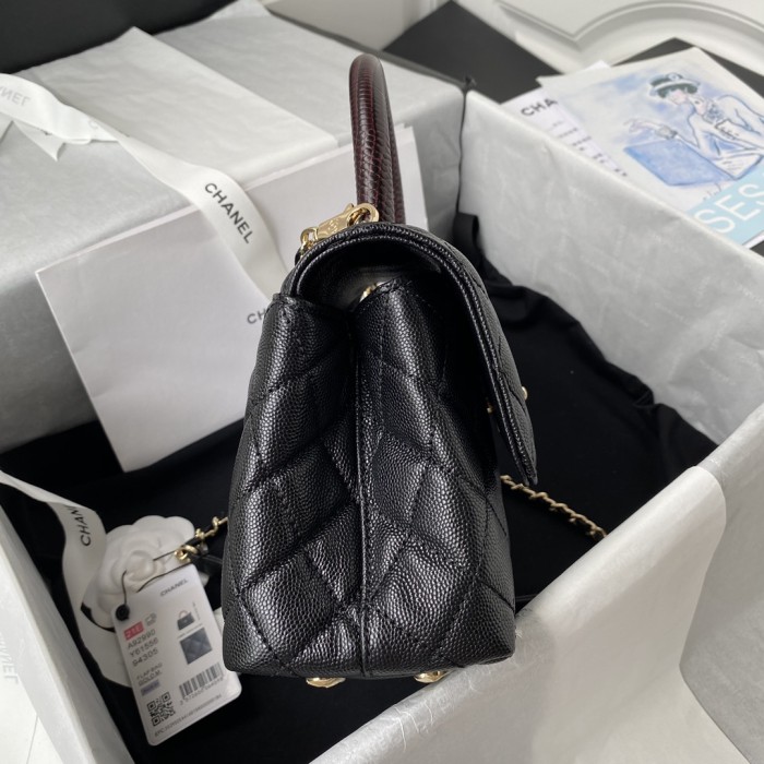 Handbag Chanel 92990 size 23 cm