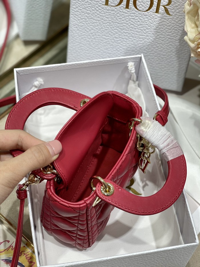 Handbag Dior 6601 size 12*10*5 cm