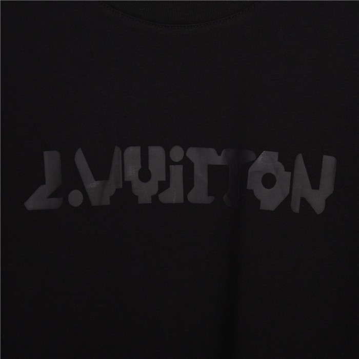 Clothes Louis Vuitton 183