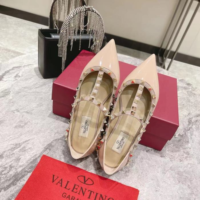 VALENTINO GARAVANI Roman Stud WOMEN 15
