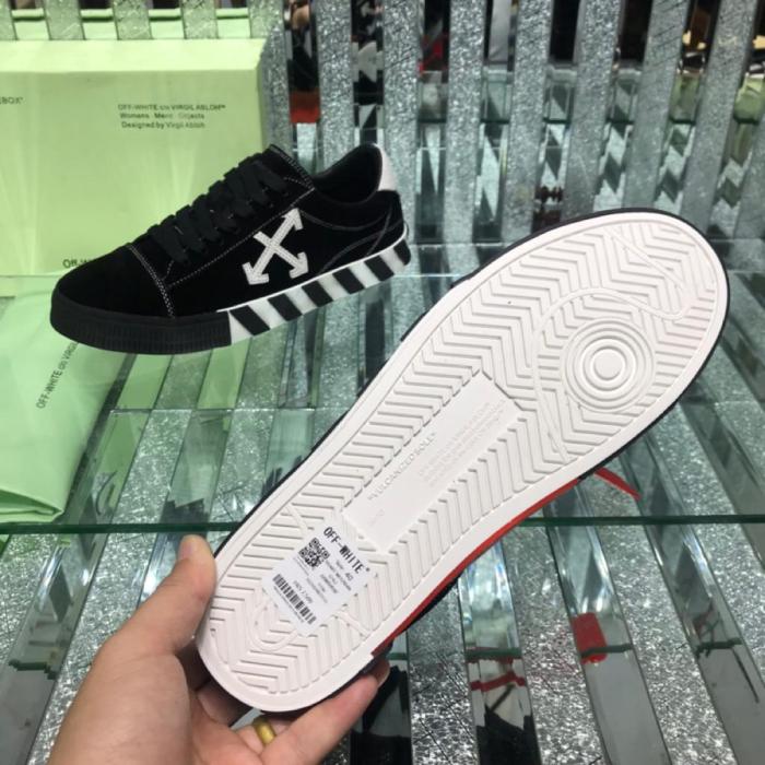 Off-White Low Vulc Black White (W)