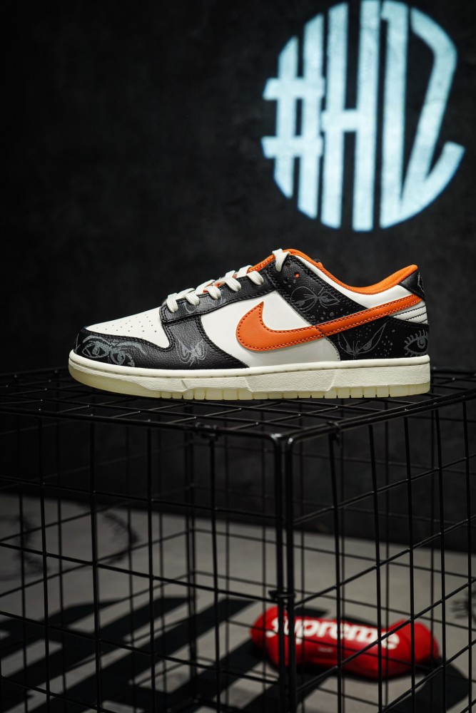 Nike Dunk Low PRM Halloween (2021)