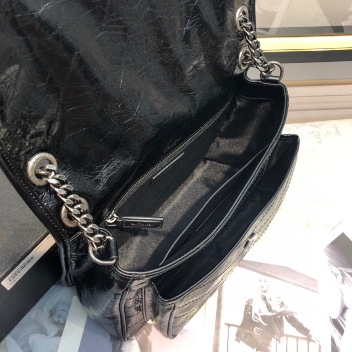 Handbags SAINT LAURENT 498894y size 22.5x14x4 cm