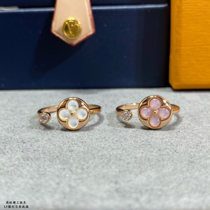 Clothes Louis Vuitton 110