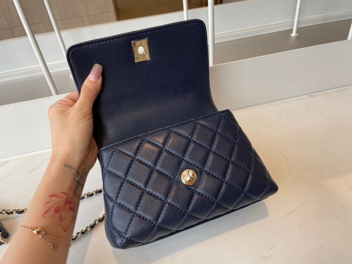 Handbag Chanel AS2215
