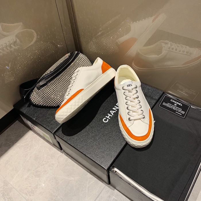 Chanel sneaker 1