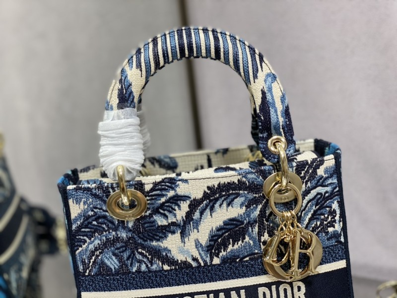 Handbag Dior size 24 cm