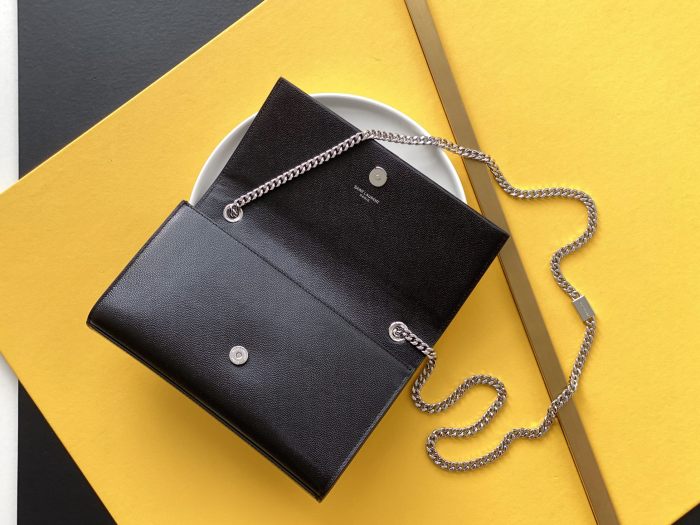 Handbags SAINT LAURENT 326078 size 24x14.5x5 cm