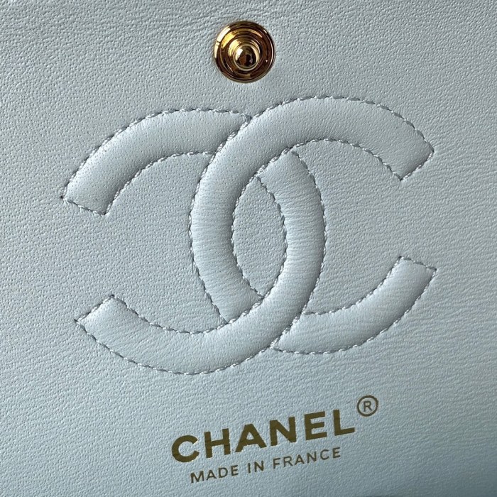 Handbag Chanel A01113 size 23 cm