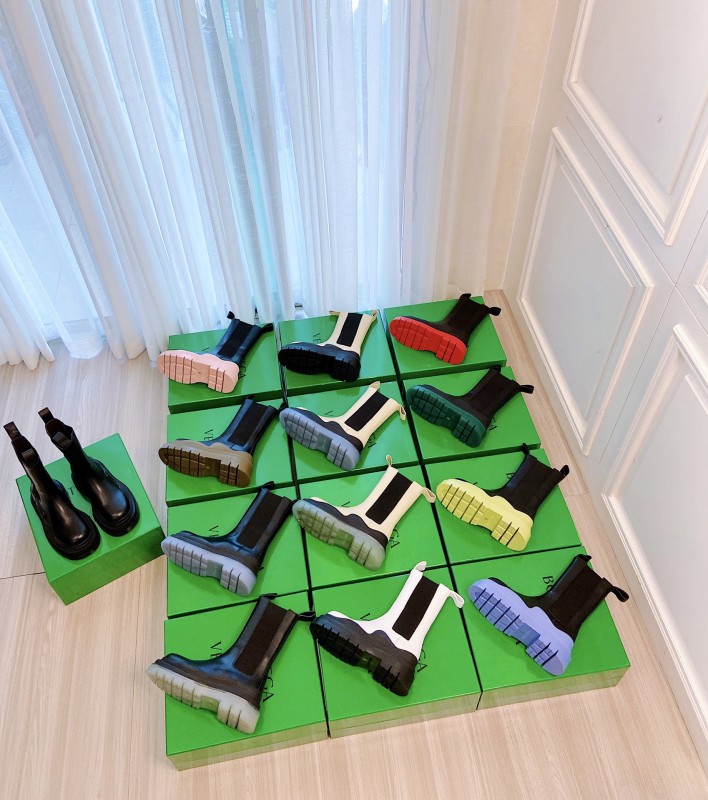 Bottega Veneta Boots 32