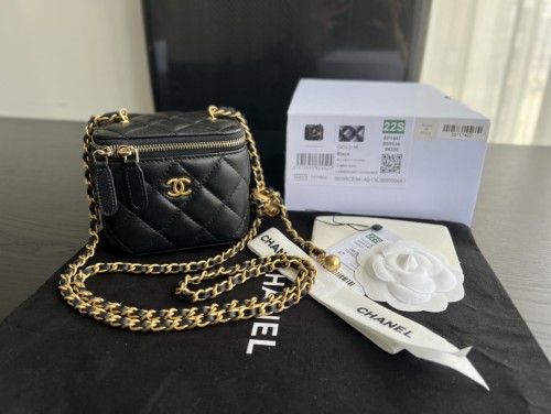 Handbag Chanel AP1447 size 8.5cmx11cmx7 cm