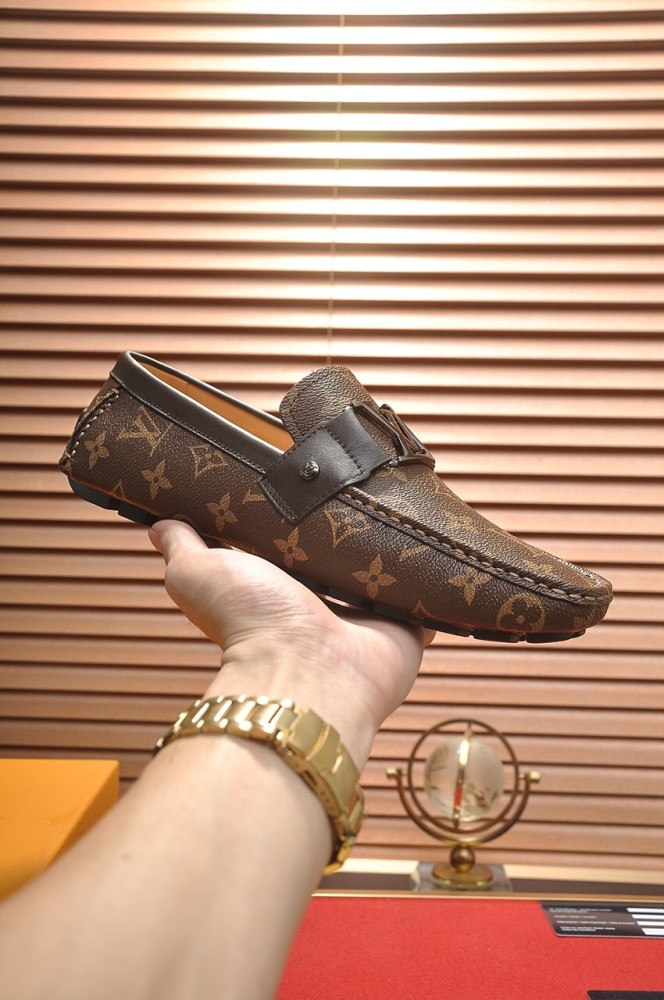 Louis Vuitton Leather Boots 32