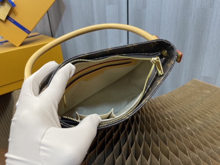 Handbag Louis Vuitton M51146 size 25x21x10 CM