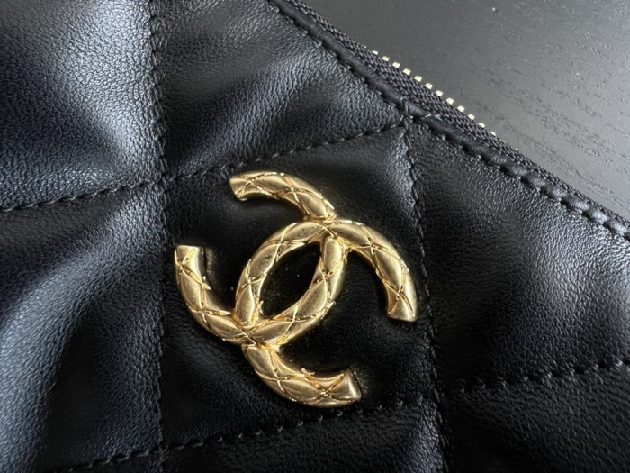 Handbag Chanel size 35cmx37cm11 cm