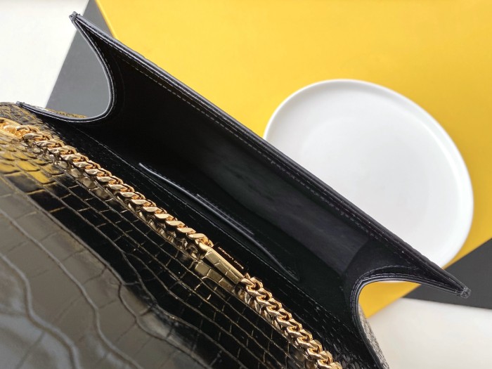 Handbags SAINT LAURENT 326078 size 24x14.5x5 cm