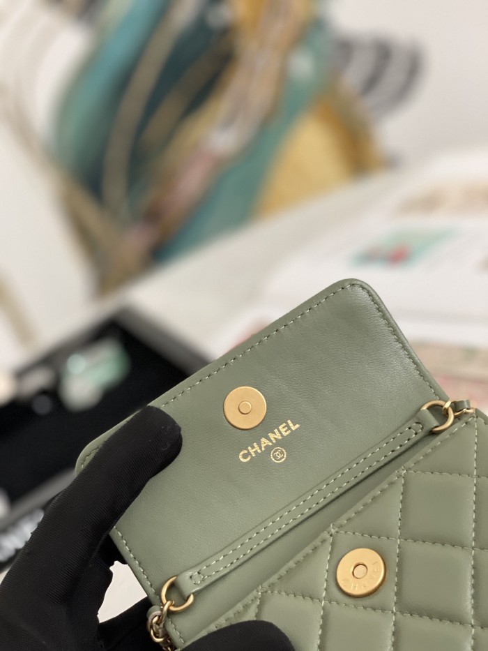 Handbag Chanel 81135 size 12.5 9 2.5 cm