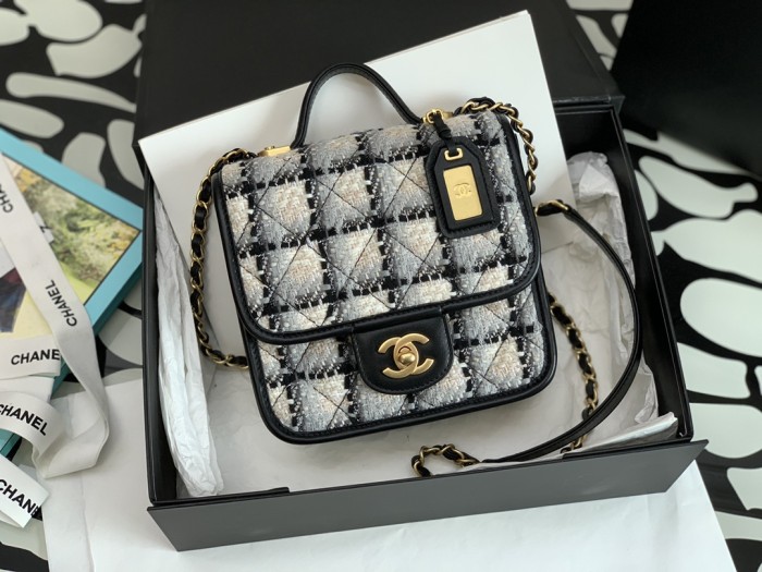 Handbag Chanel 99199 size 𝟷𝟽*𝟸𝟶.𝟻 *𝟼 𝚌𝚖