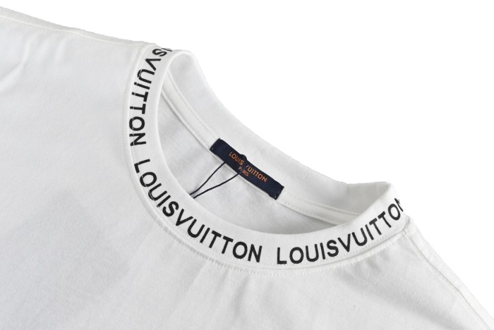 Clothes Louis Vuitton 486