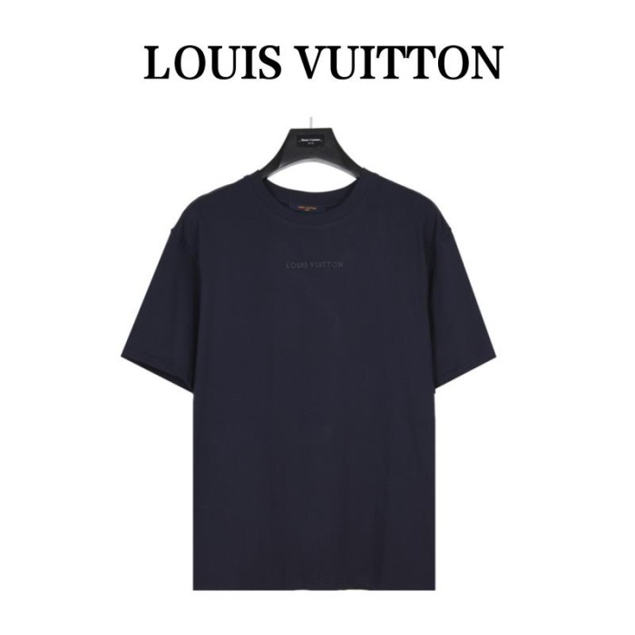 Clothes Louis Vuitton 211