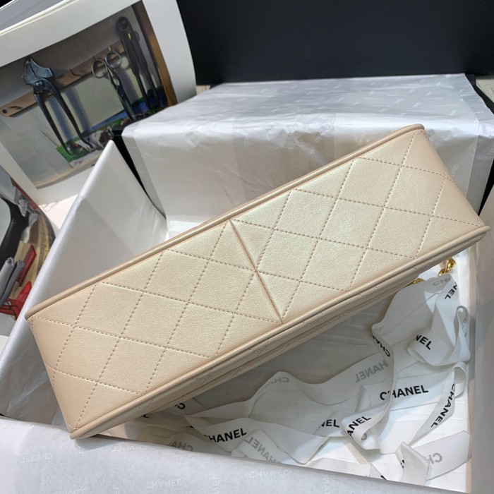 Handbag Chanel A88 size 30.21.8 cm